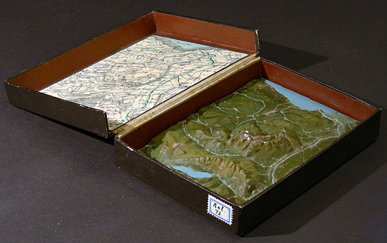 Pocket relief as illustration of a map